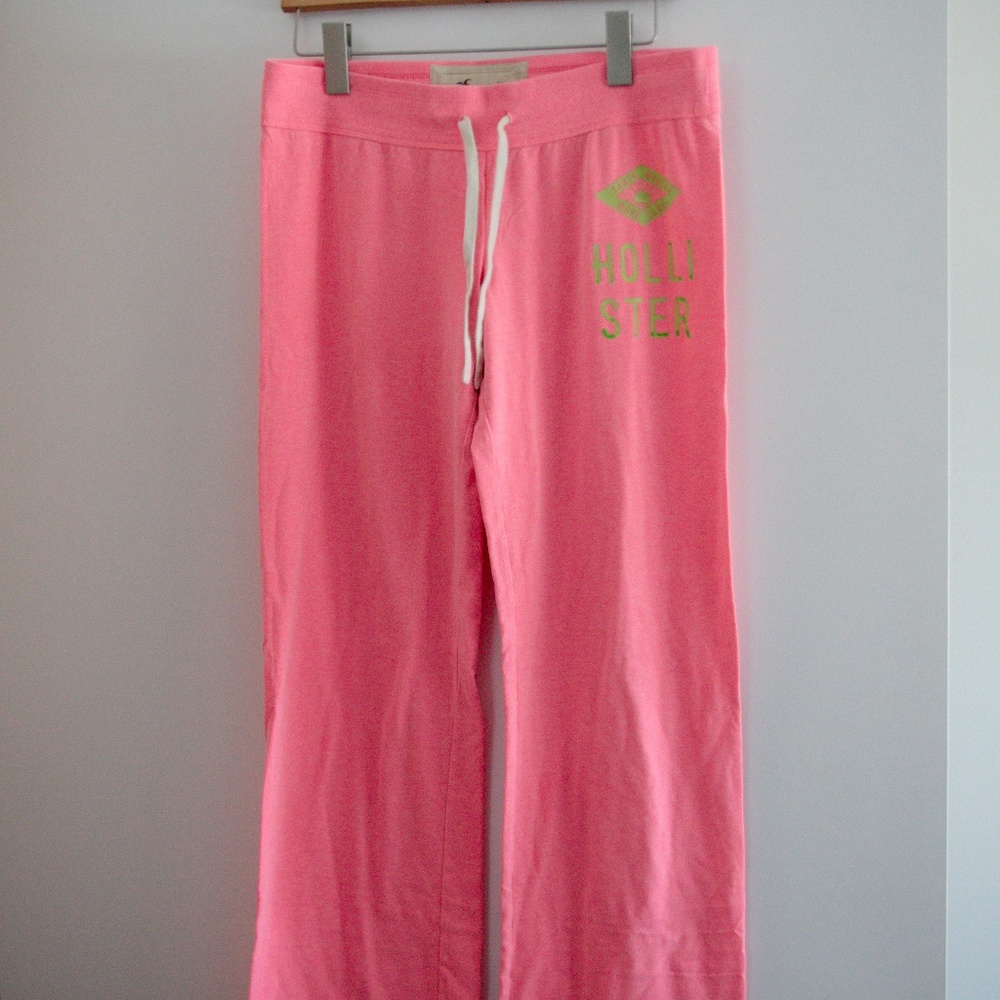 Hollister Lounge Pants in Pink, Size M